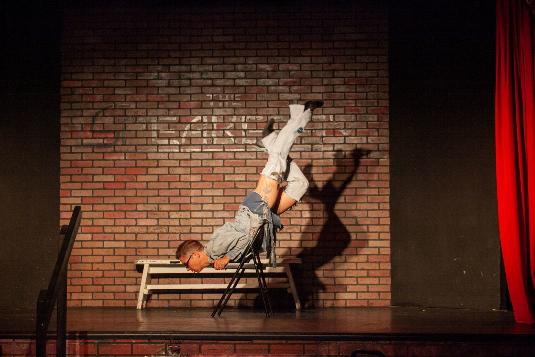 100319-mda-nws-kingburlesque6